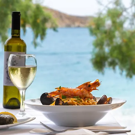 Liva Mare - Serifos 3*